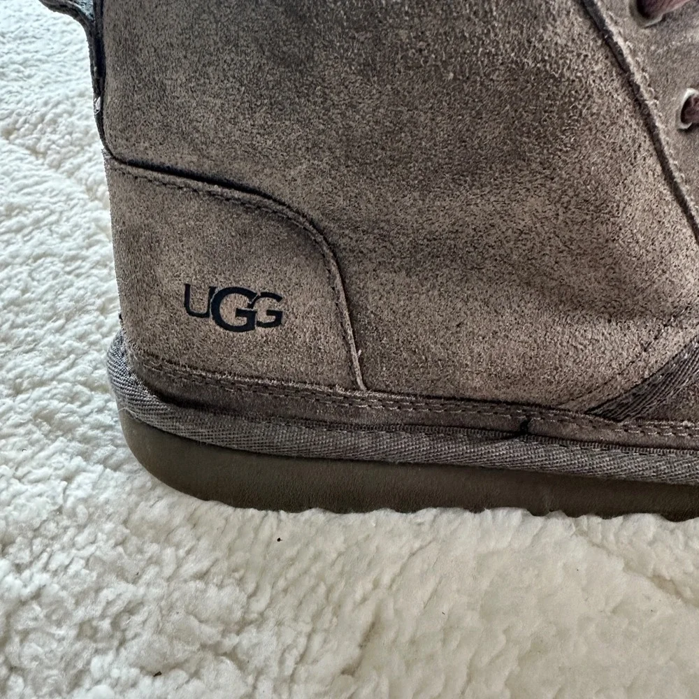 UGG Neumel Boots Mens 8 Brown Suede Lace Up Chukka Gorpcore Winter Warm Cozy